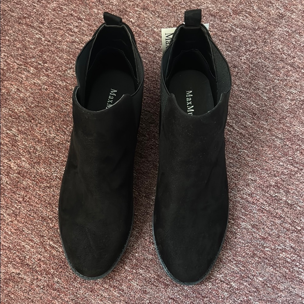 MaxMara Chic Black Ankle Booties